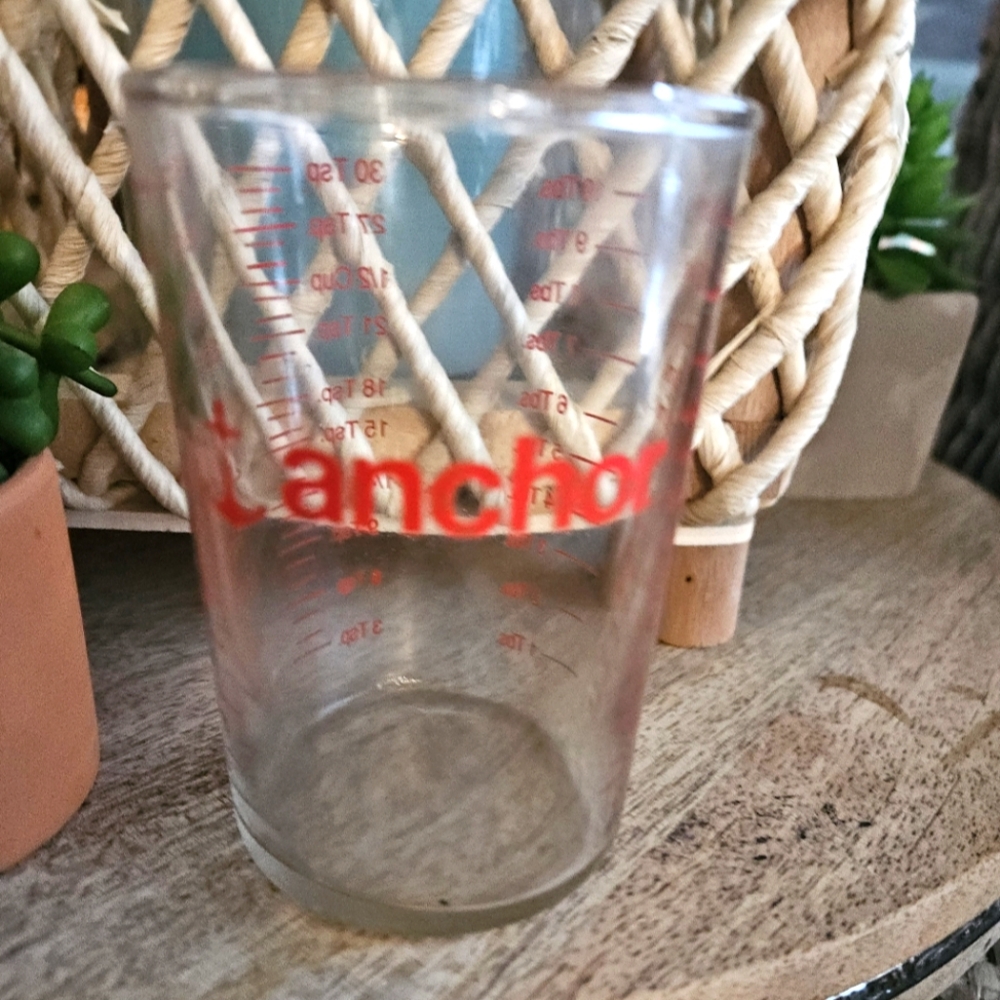 Anchor Hocking Measuring Glass G1772